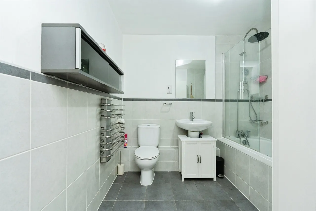 King Georges Avenue, Watford, photo 10