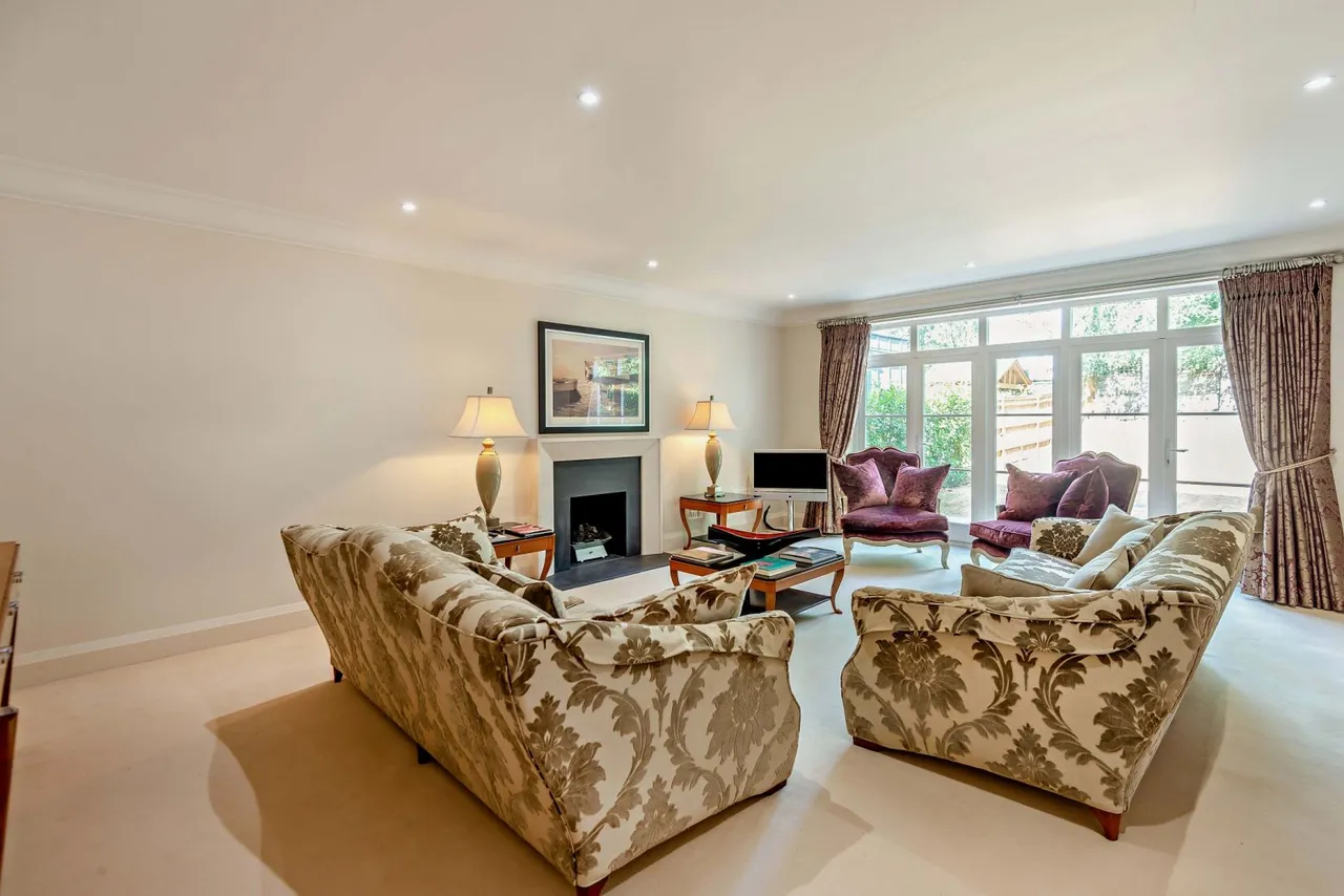 Dry Arch Road, Sunningdale, Berkshire, SL5 0DB, photo 4