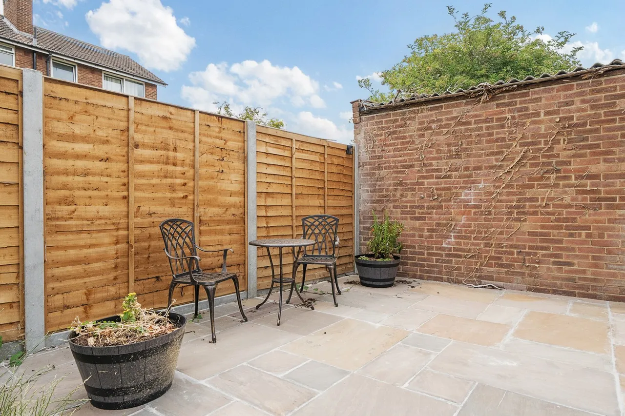 Courtlands Avenue, SE12, photo 29