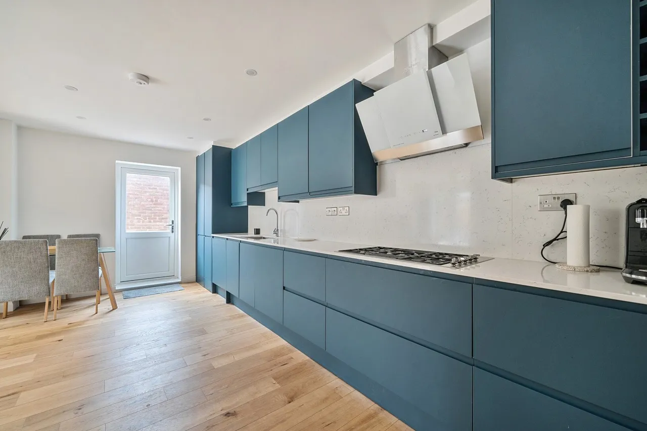 Courtlands Avenue, SE12, photo 5