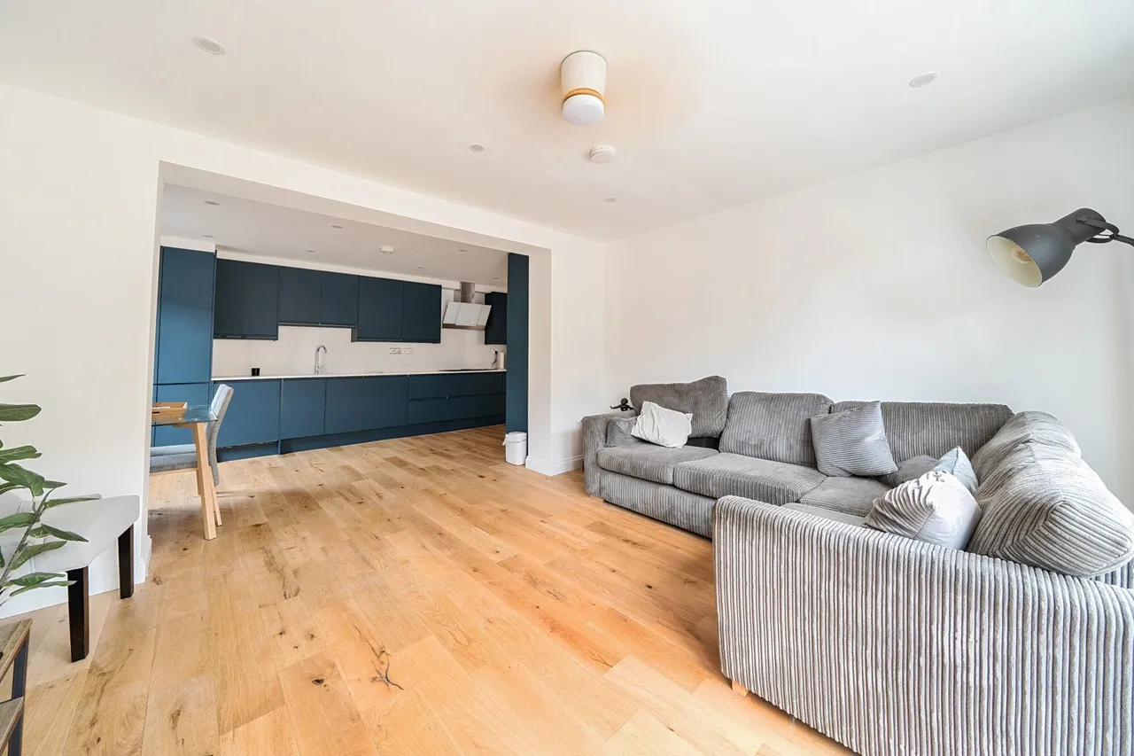 Courtlands Avenue, SE12, photo 8