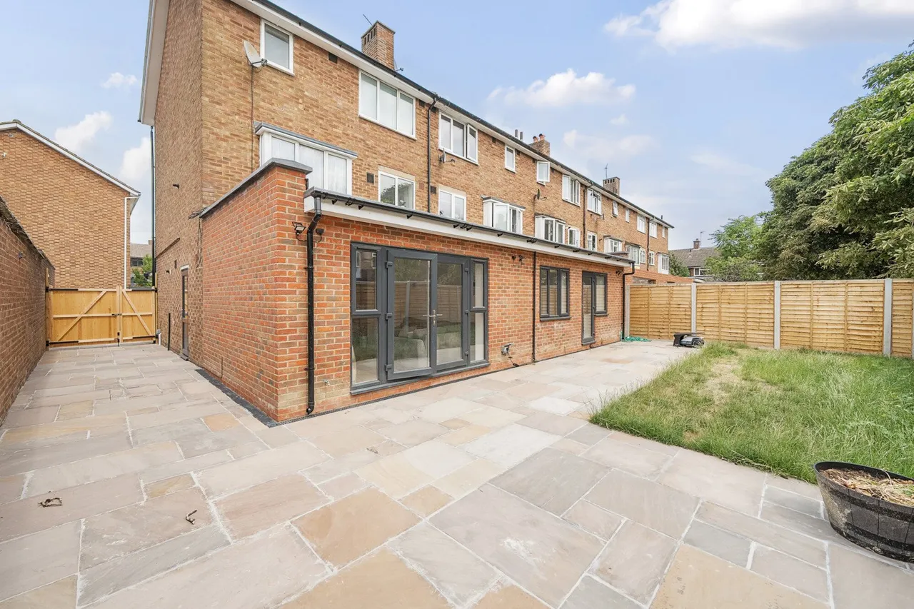 Courtlands Avenue, SE12, photo 2