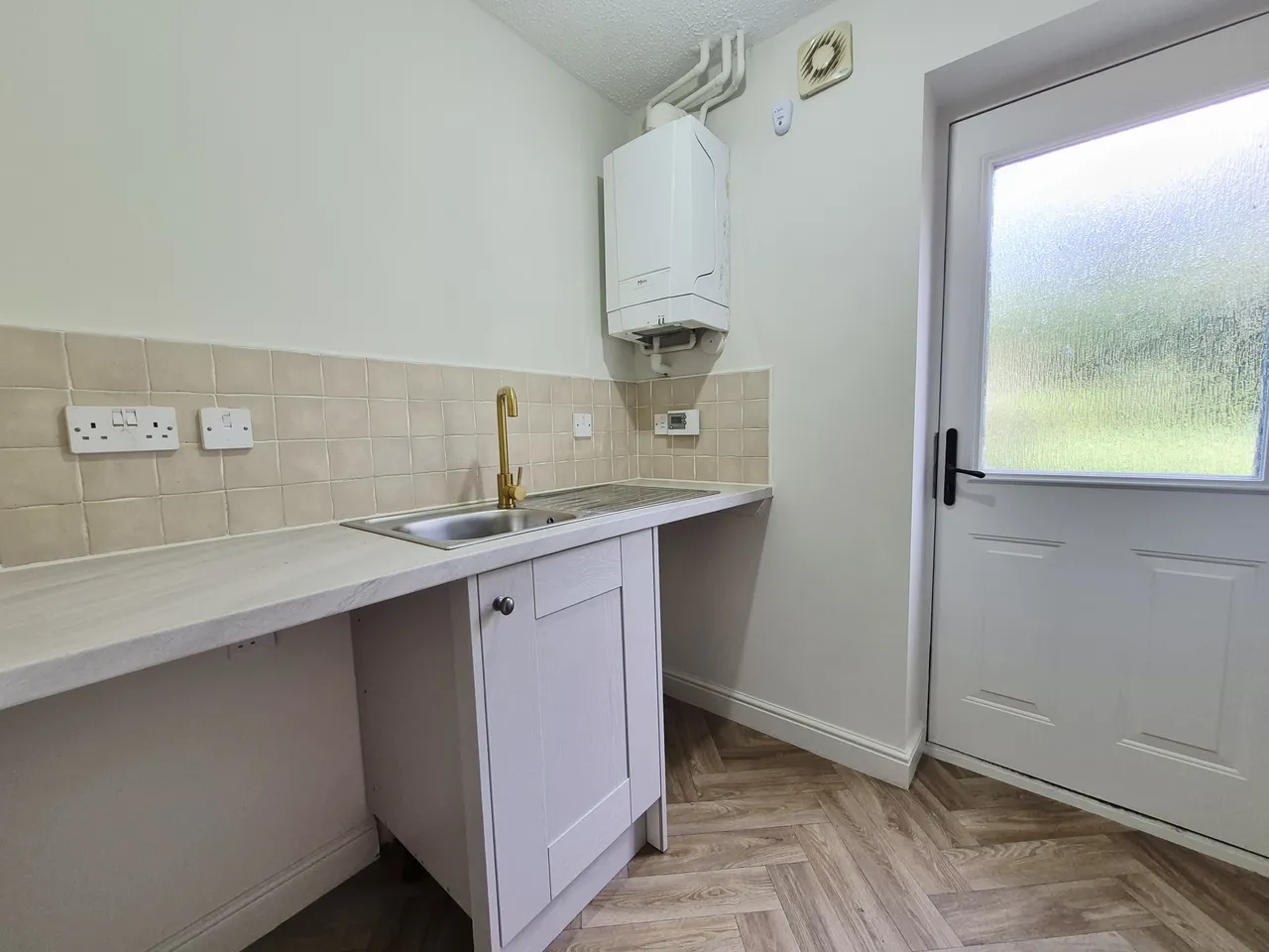 Mellor Close, Blackburn, BB2, photo 13