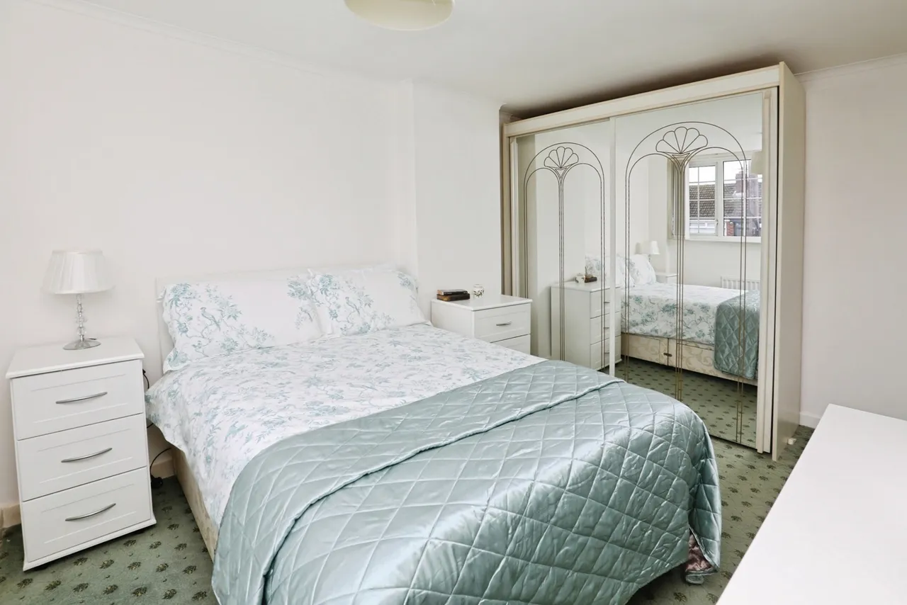 Moorlands Road, Thornton, L23, photo 7