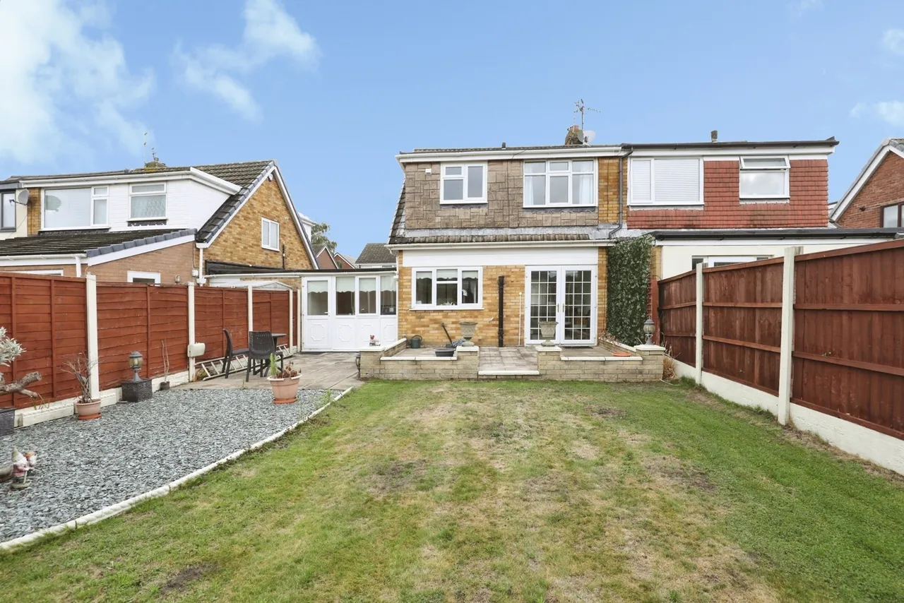 Moorlands Road, Thornton, L23, photo 18