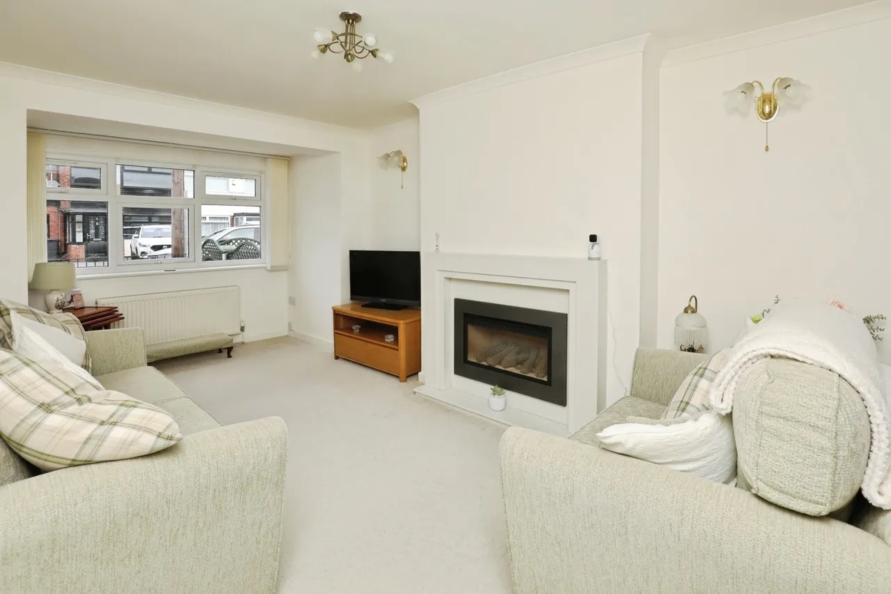 Moorlands Road, Thornton, L23, photo 2