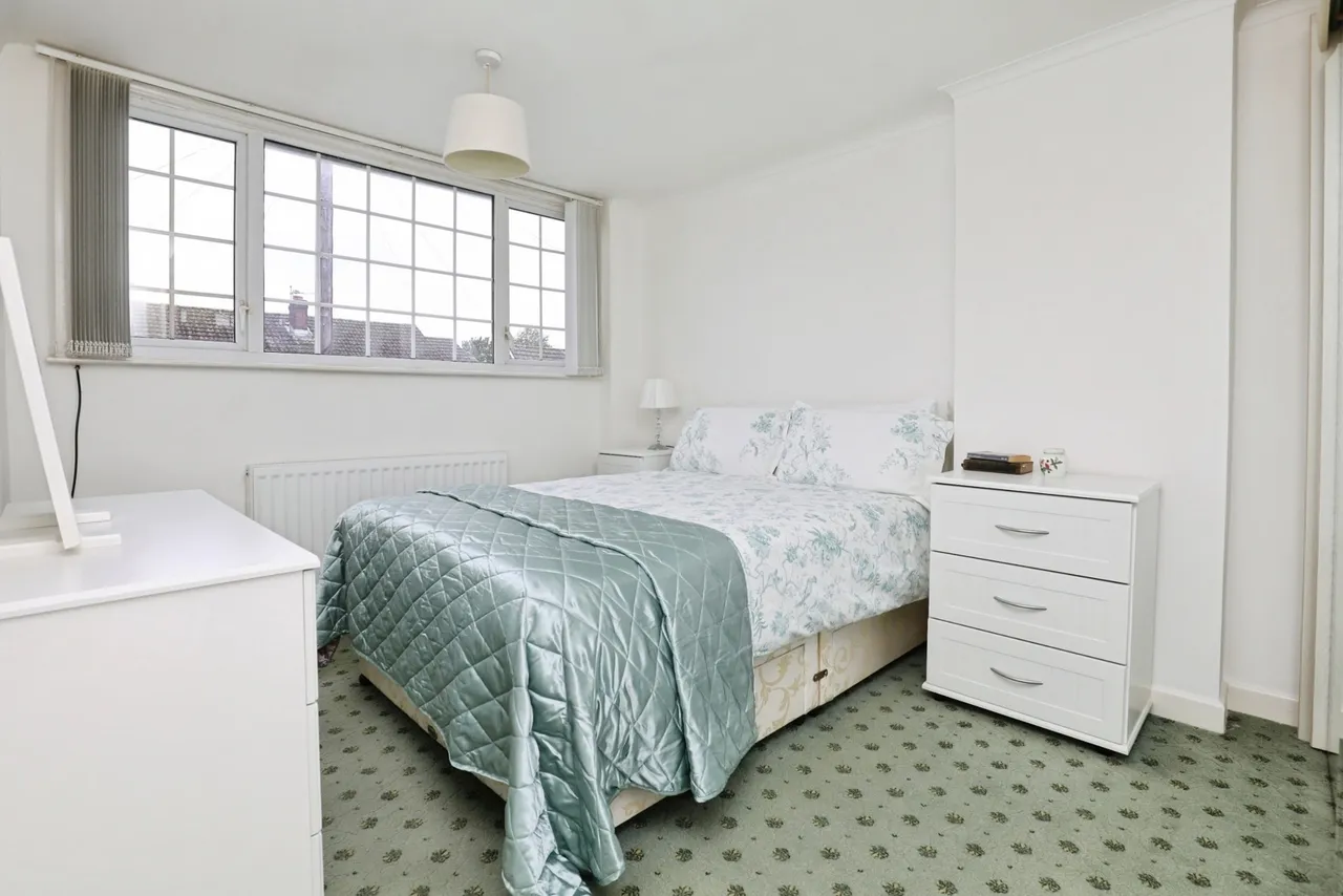 Moorlands Road, Thornton, L23, photo 8