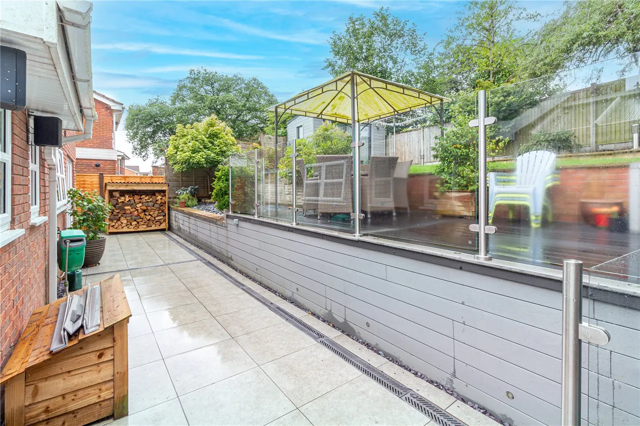Blackstitch Lane, Webheath, Redditch, Worcestershire, B97 5TQ, photo 21