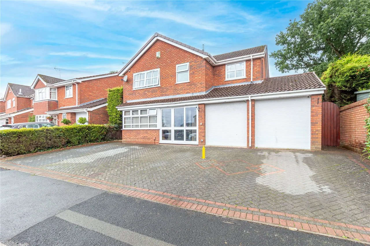 4 bed house for sale — Blackstitch Lane, Webheath, Redditch, Worcestershire, B97 5TQ