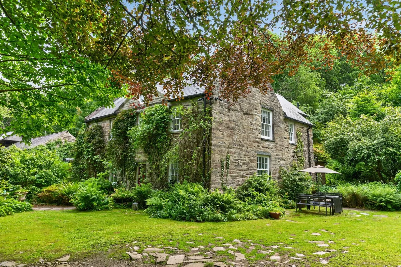 5 bed character property for sale, Tyn y Coed Farm, Barmouth, LL42