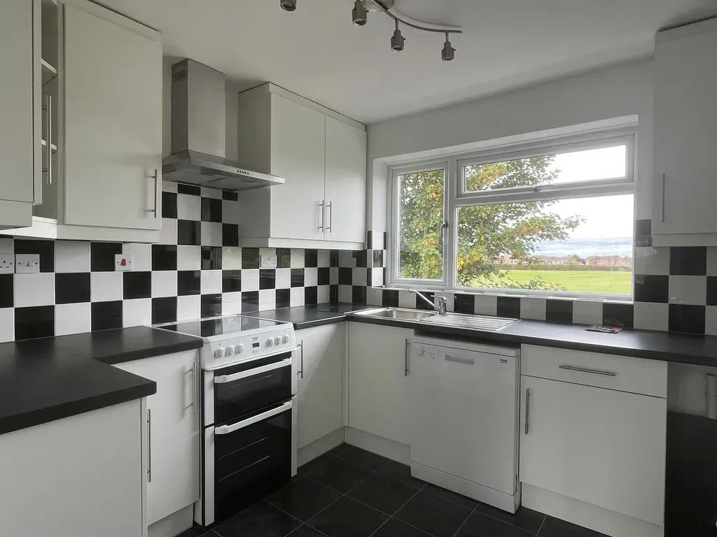 Carrington Place, Tring, Hertfordshire, HP23 5JZ, photo 2