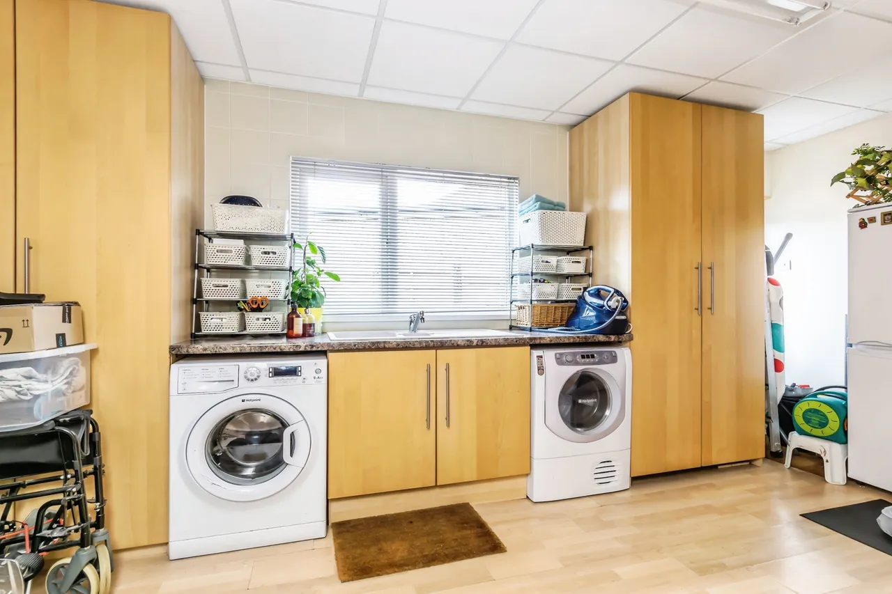 Shirley Avenue, Coulsdon, CR5, photo 6