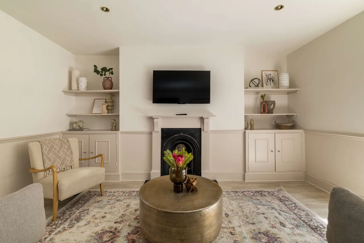 Clapham Road, SW9, photo 3