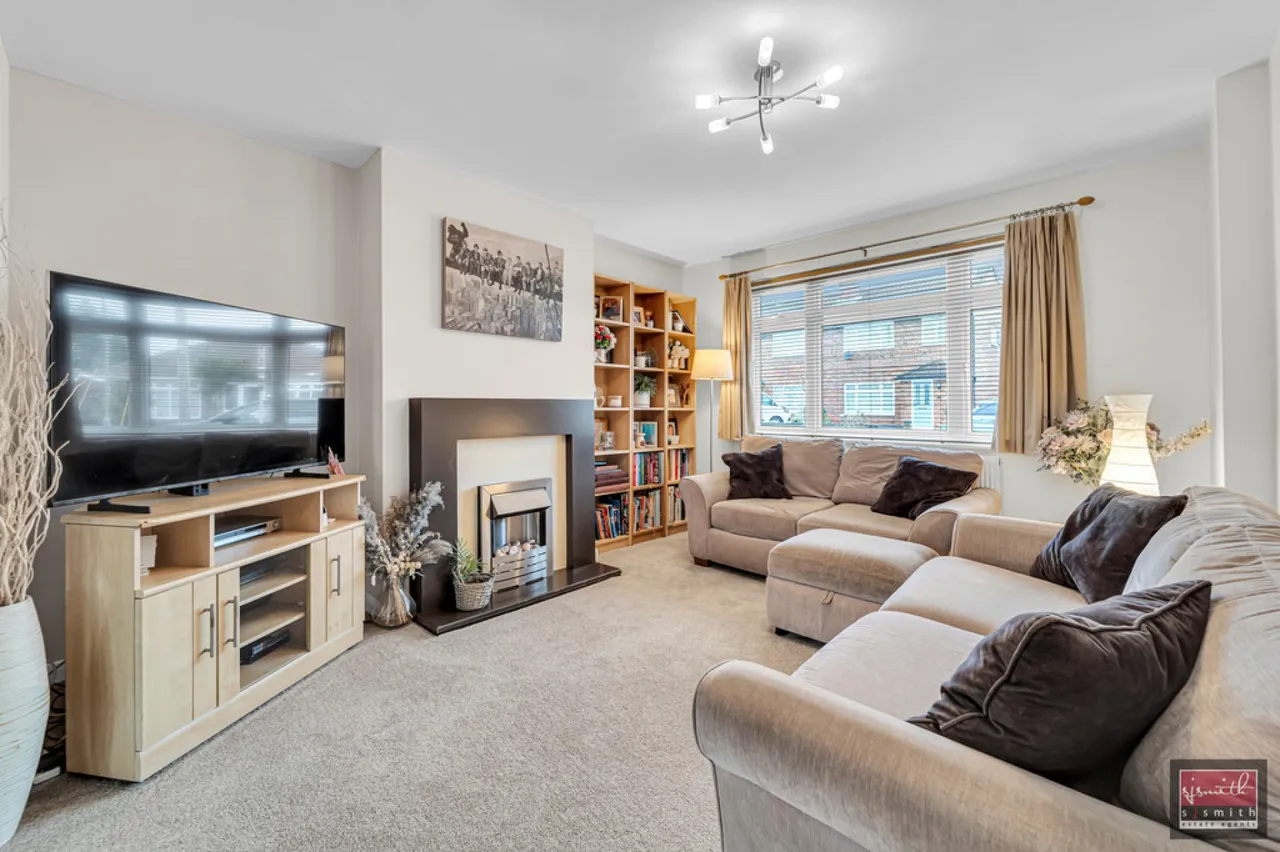 Meadow Road, Ashford, photo 2