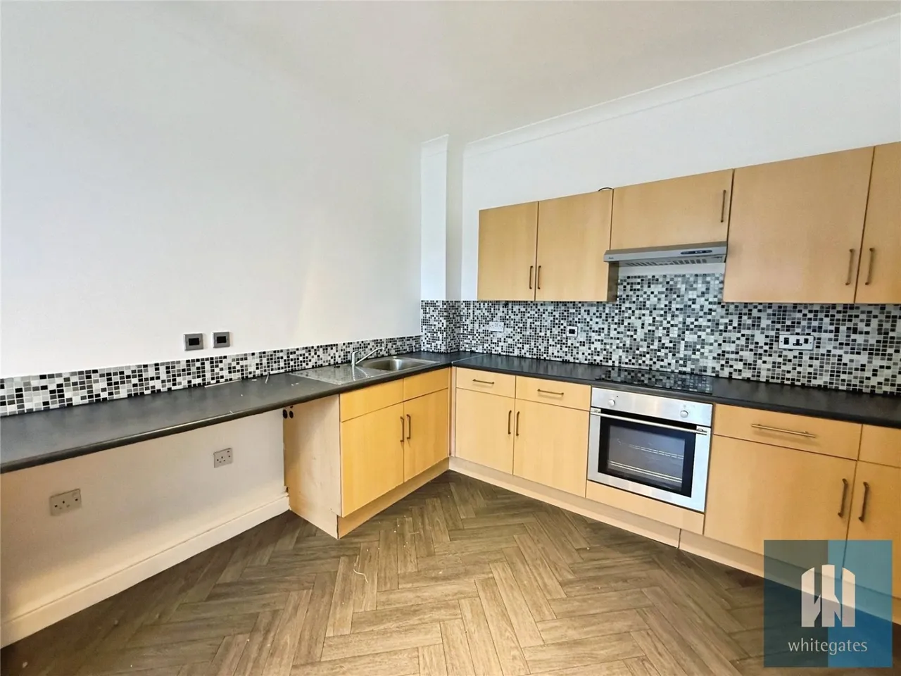 Moorside Avenue, Crosland Moor, HD4, photo 5