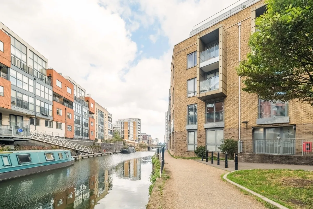 St. Annes Street, E14, photo 4
