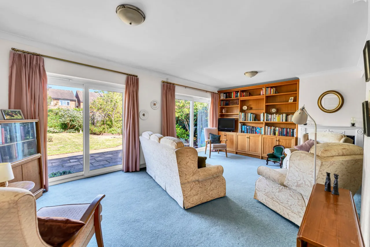 Wolsey Road, Ashford, TW15, photo 12