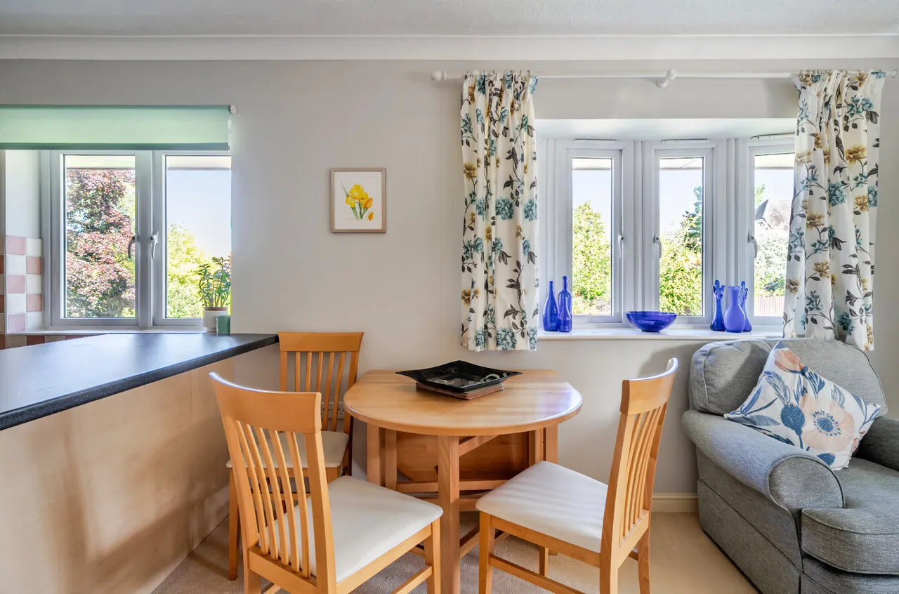 Greenfields Avenue, Alton, GU34, photo 7