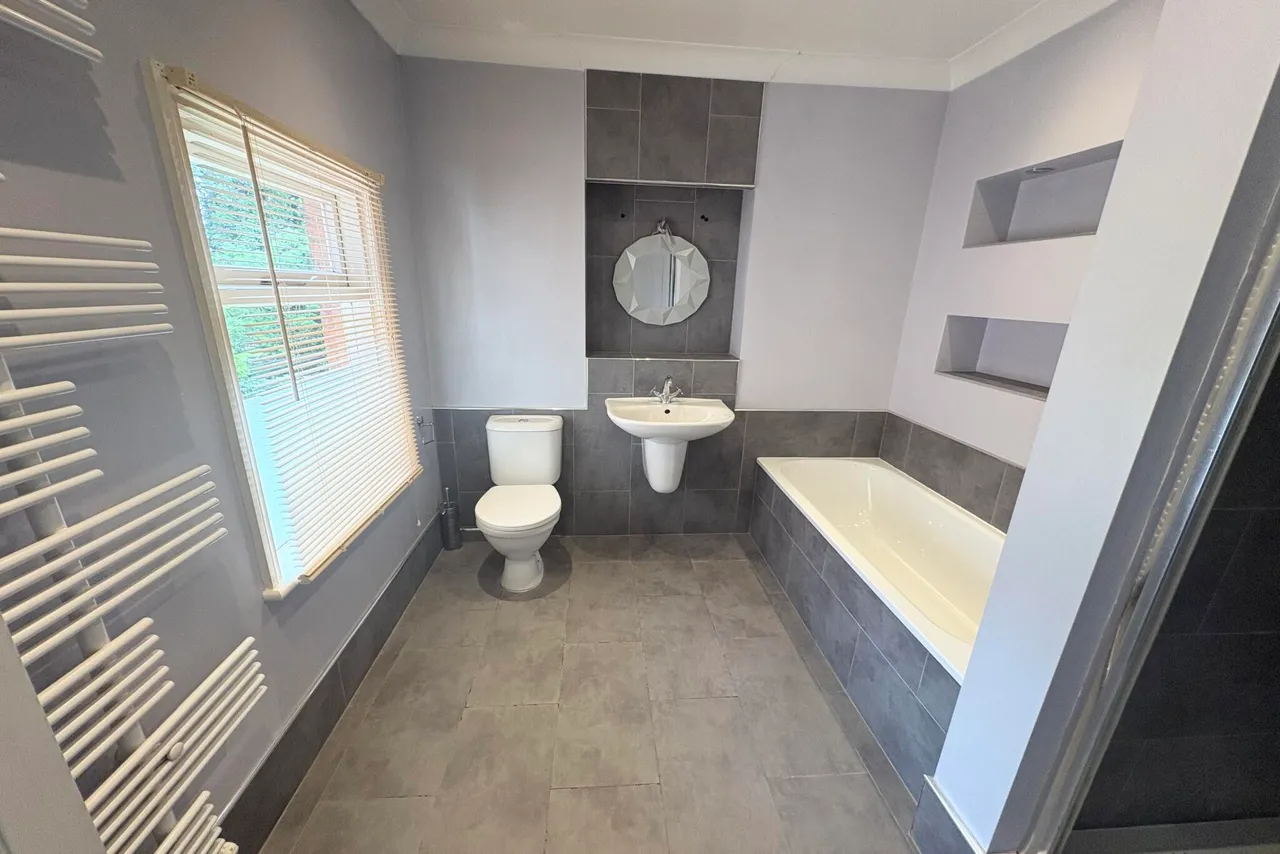 Shobnall Road, Burton-on-trent, DE14, photo 30