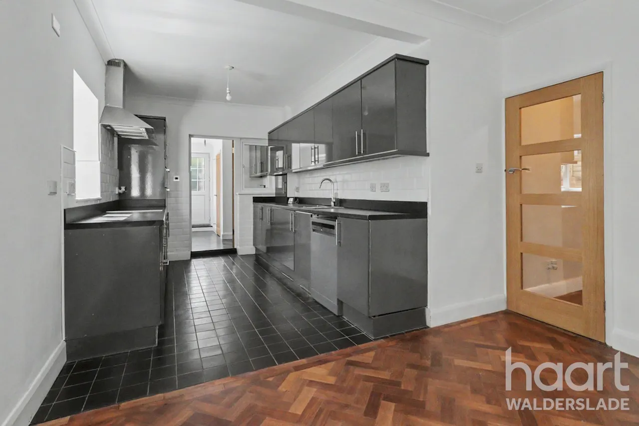 Maidstone Road, Gillingham, ME8, photo 3