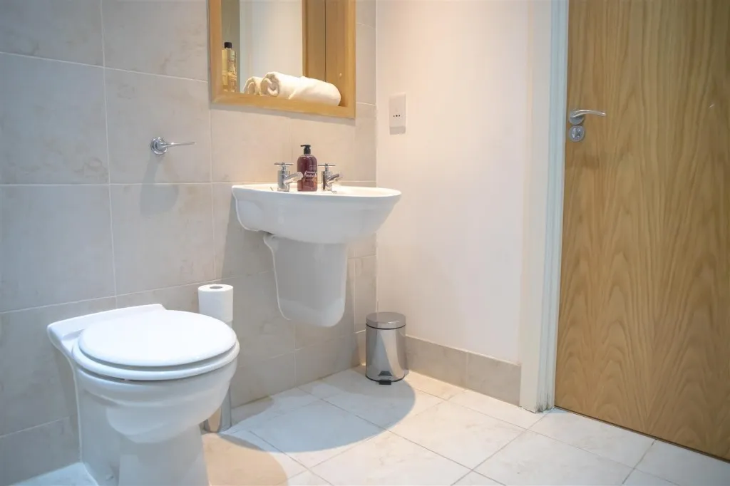 Cross Green Lane, Leeds, LS9, photo 35