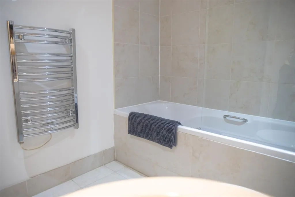 Cross Green Lane, Leeds, LS9, photo 32