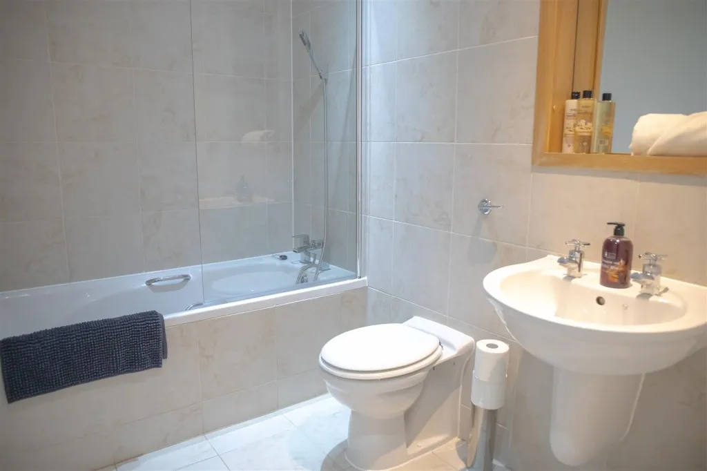 Cross Green Lane, Leeds, LS9, photo 36