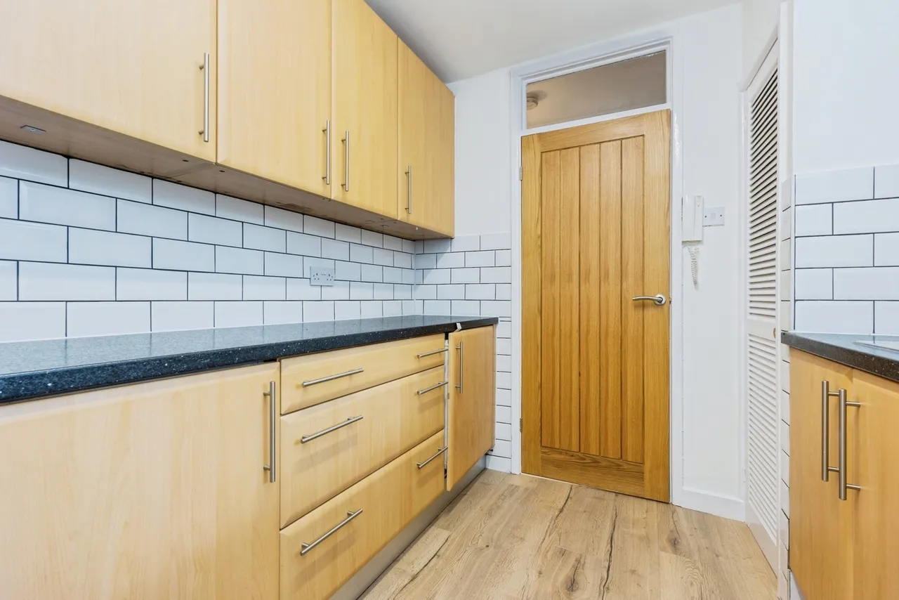 Ashton Lane, Sale, M33, photo 8