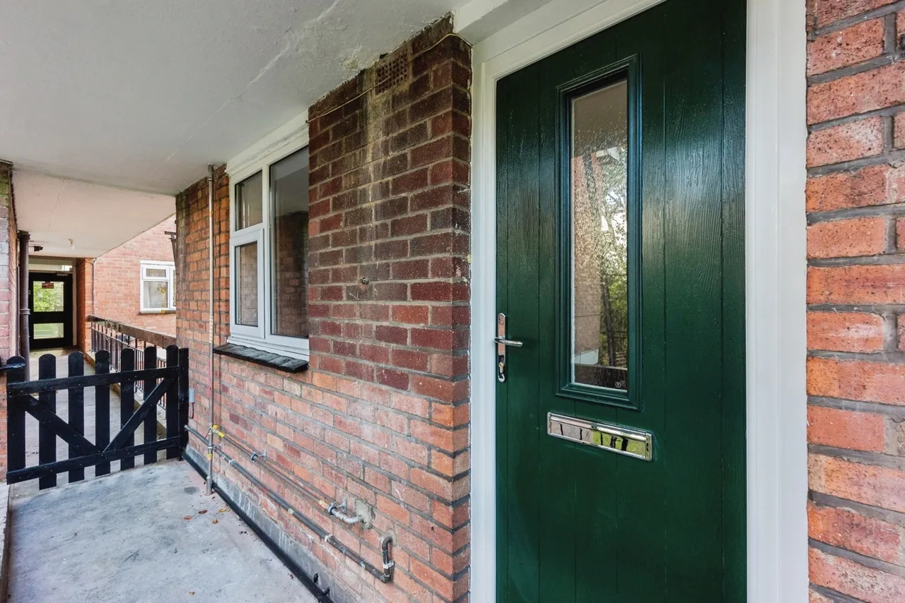 Ashton Lane, Sale, M33, photo 2