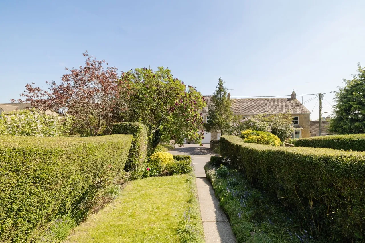 Cirencester Road, Tetbury, GL8, photo 5