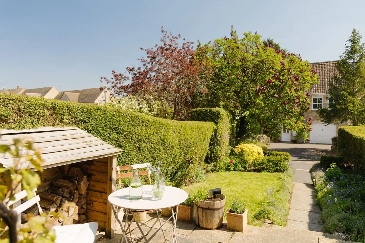 Cirencester Road, Tetbury, GL8, photo 14
