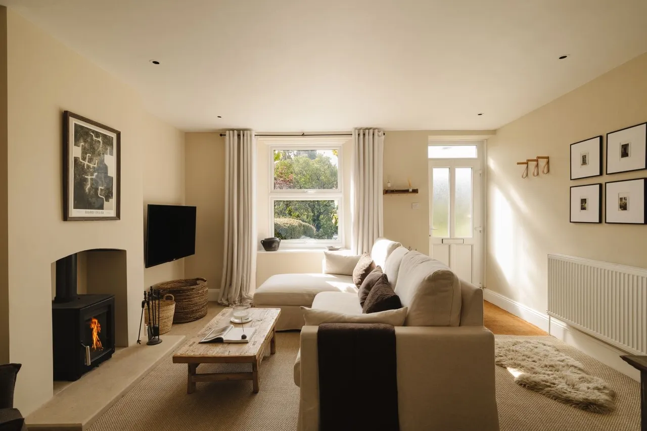 Cirencester Road, Tetbury, GL8, photo 8