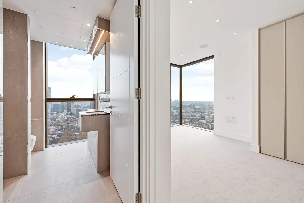 Bollinder Place, Carrara Tower, EC1V, photo 5