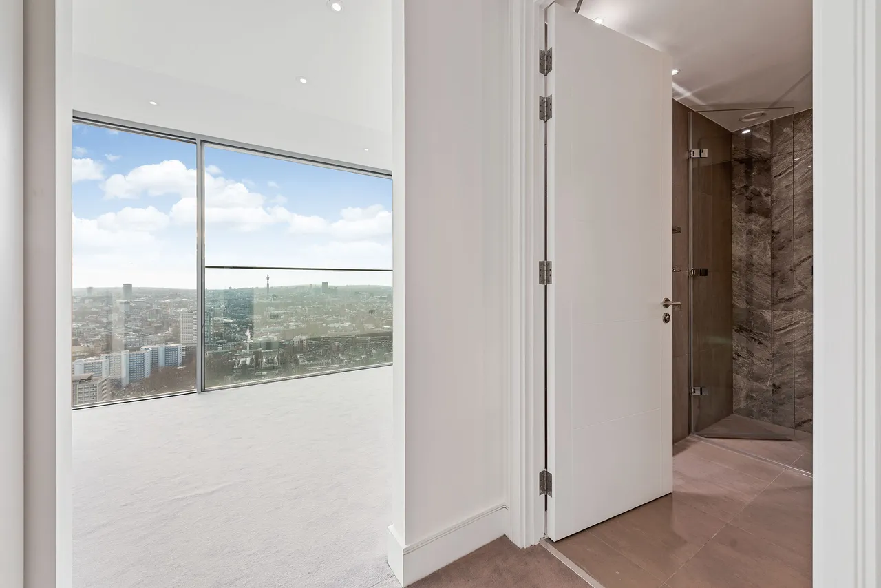Bollinder Place, Carrara Tower, EC1V, photo 8