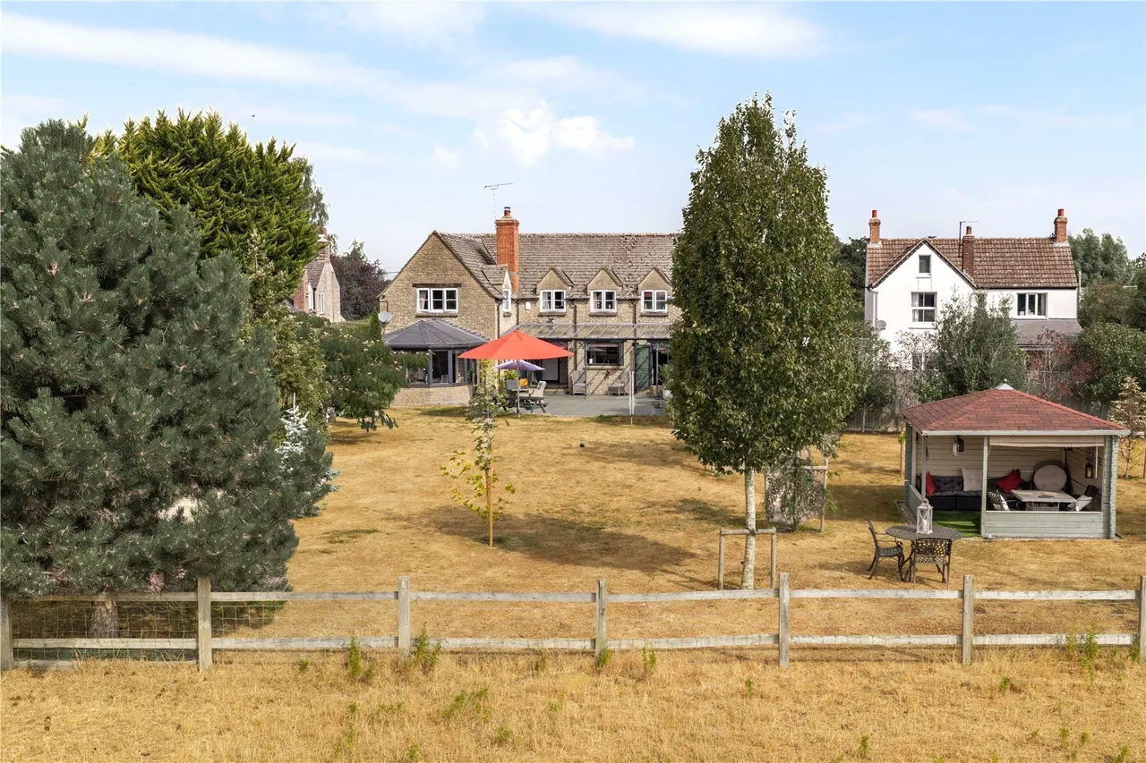Main Road, Long Hanborough, Witney, Oxfordshire, OX29, photo 11