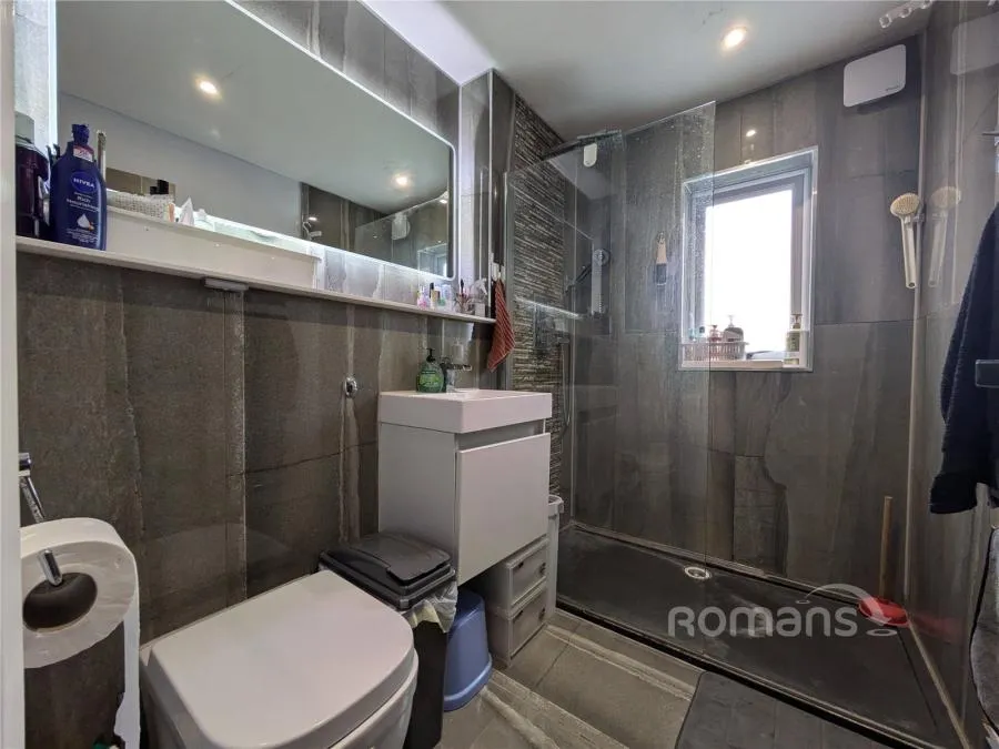 Bridport Close, Lower Earley, RG6, photo 6
