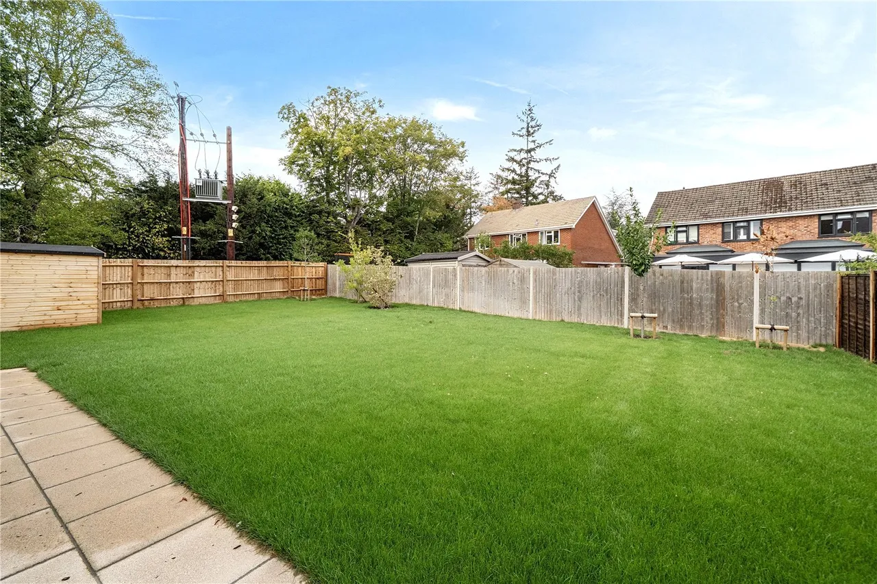 The Meadow, Swallowfield, Berkshire, RG7 1RJ, photo 26