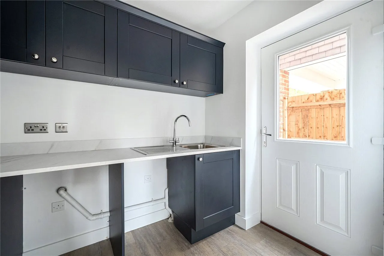 The Meadow, Swallowfield, Berkshire, RG7 1RJ, photo 10