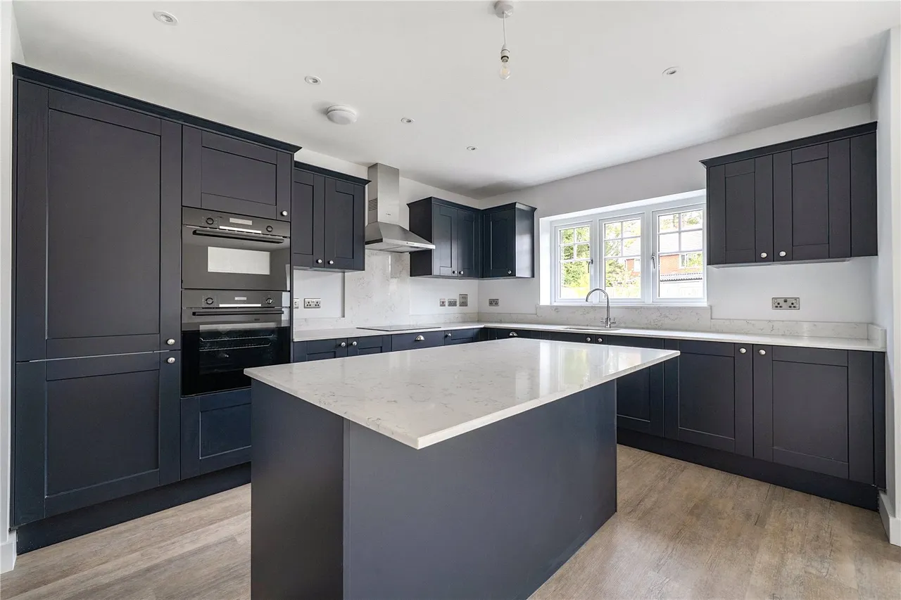 The Meadow, Swallowfield, Berkshire, RG7 1RJ, photo 4