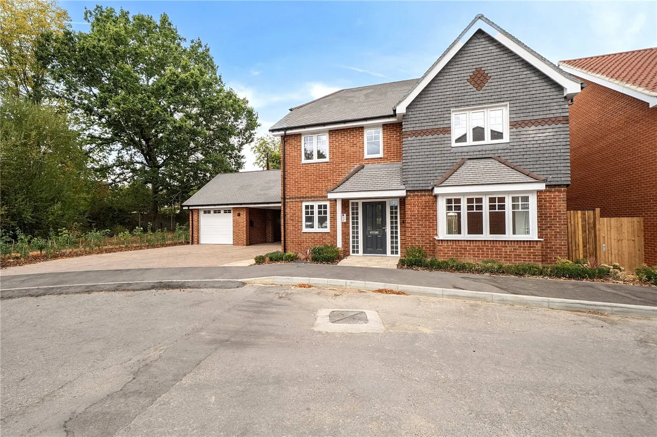 The Meadow, Swallowfield, Berkshire, RG7 1RJ, photo 25