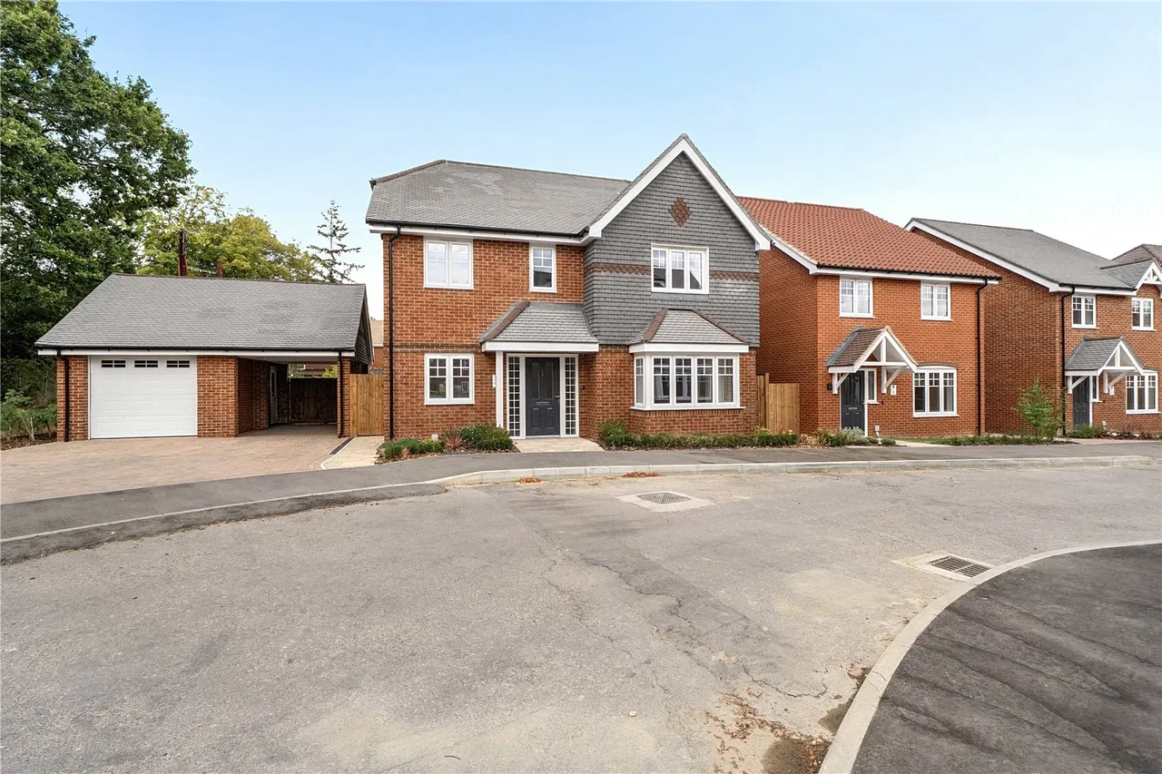 The Meadow, Swallowfield, Berkshire, RG7 1RJ, photo 23
