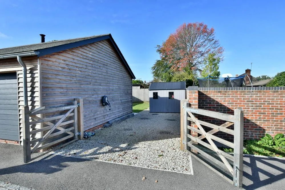 Framptons Courtyard, Holtwood, BH21, photo 24