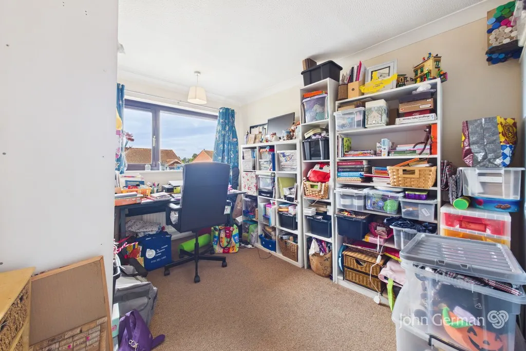 Sandpiper Drive, Uttoxeter, photo 18