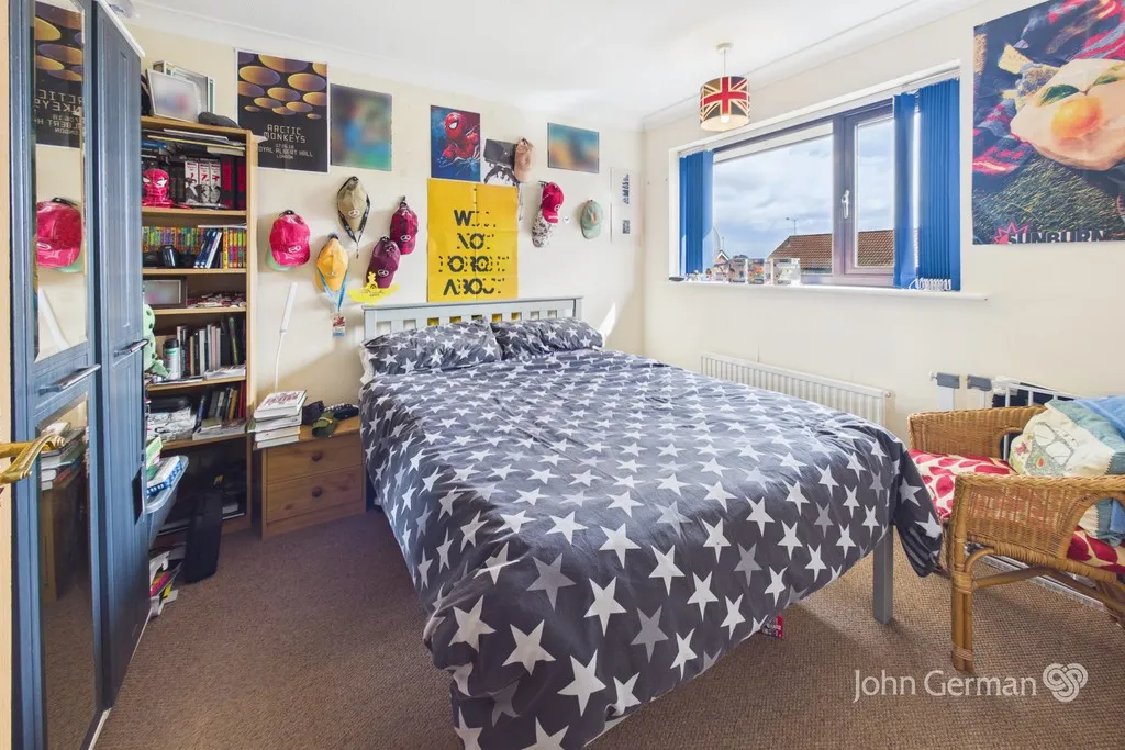 Sandpiper Drive, Uttoxeter, photo 17