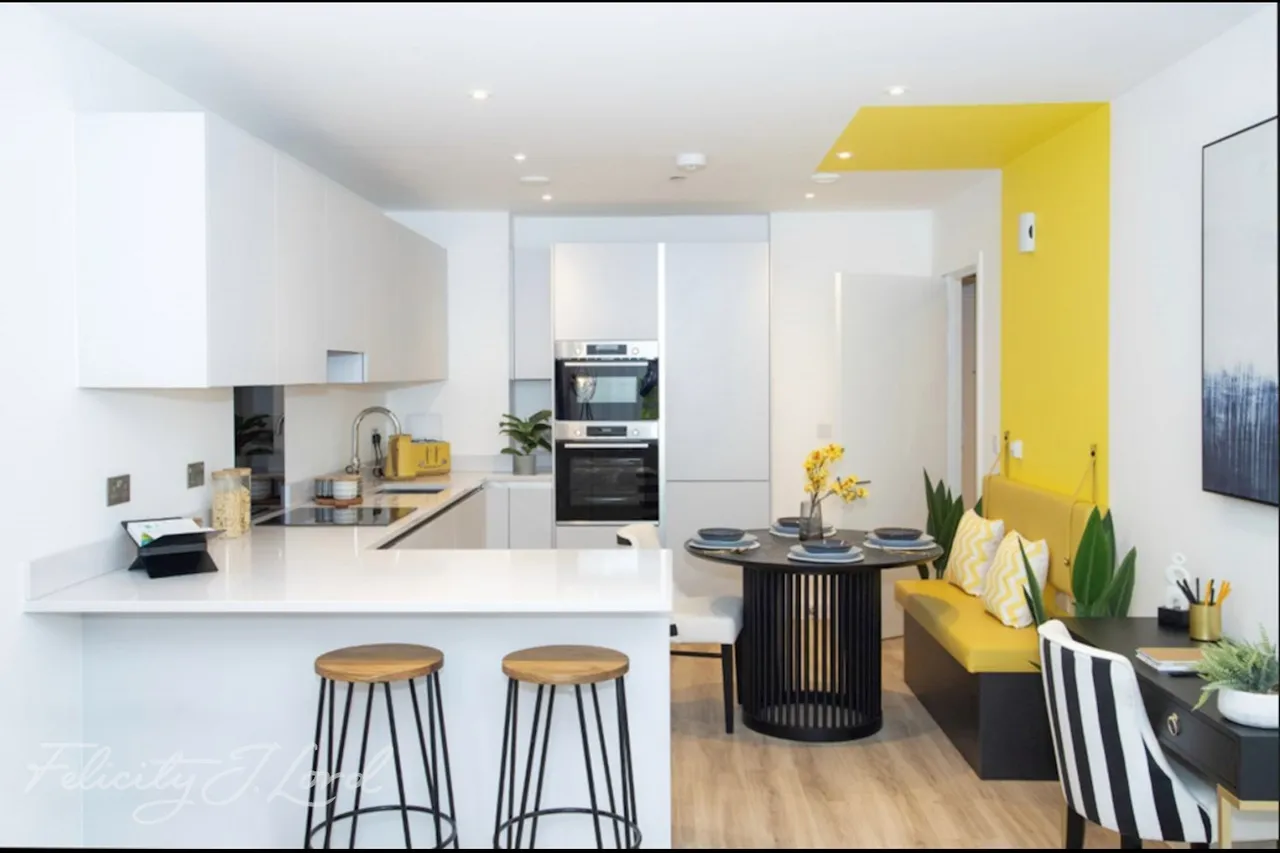 2 bed flat for sale, Herald Street, London, E2