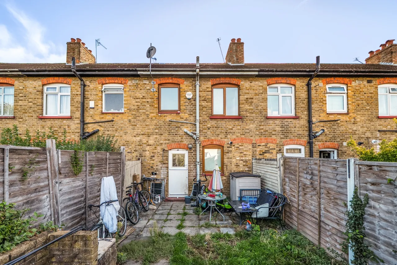 Rosedale Avenue, Hayes, UB3, photo 16