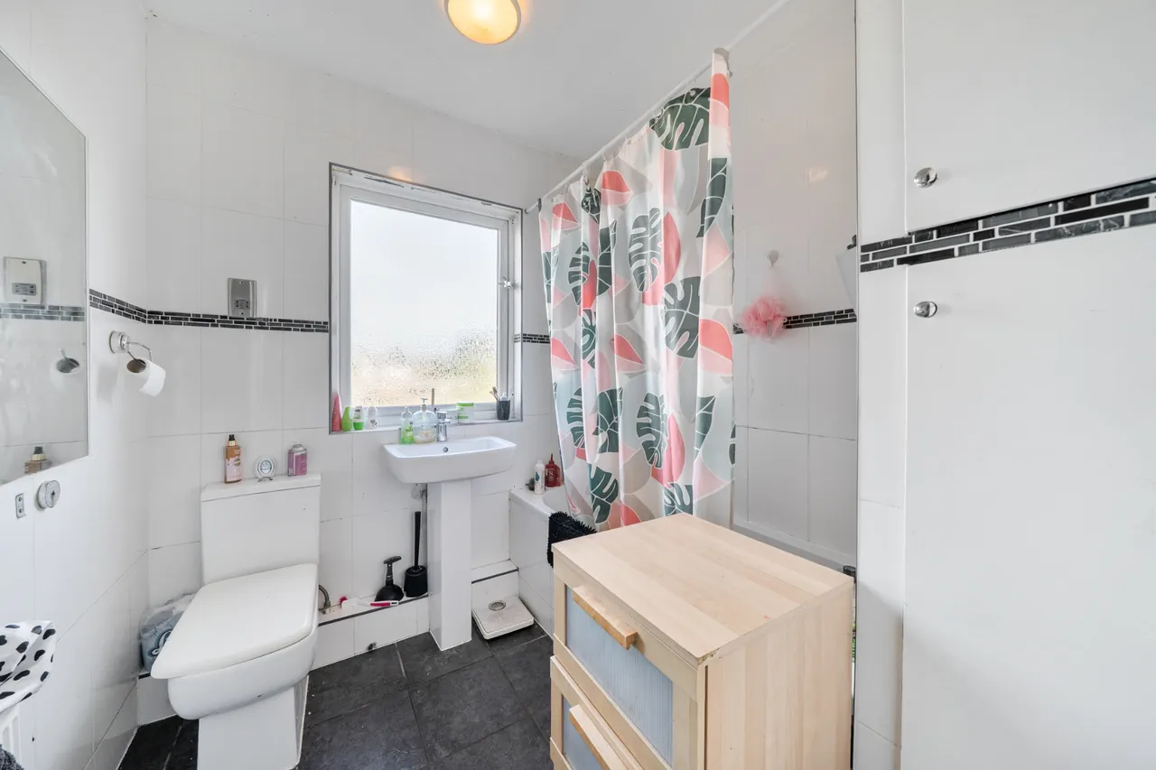 Rosedale Avenue, Hayes, UB3, photo 12