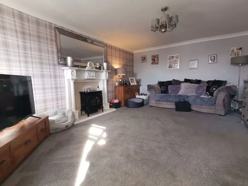 Fairfield Close, Stockton-on-Tees, Durham, TS19, photo 4