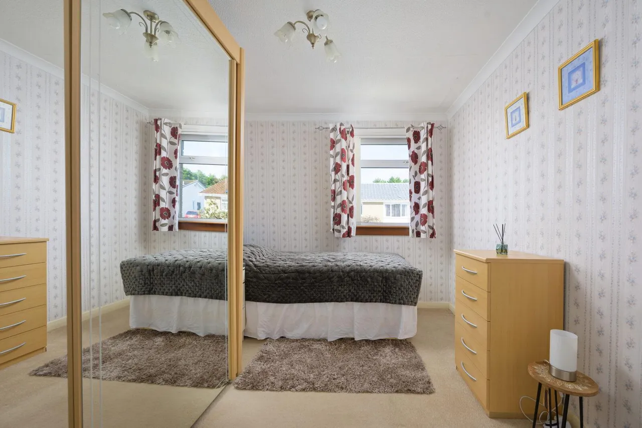 Barbeth Gardens, Cumbernauld, G67 4SE, photo 15