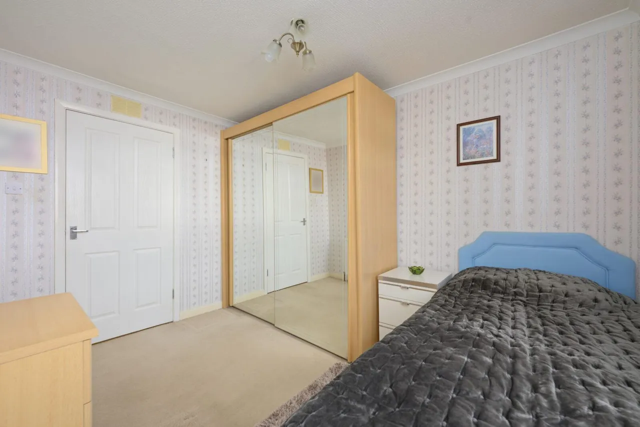 Barbeth Gardens, Cumbernauld, G67 4SE, photo 17